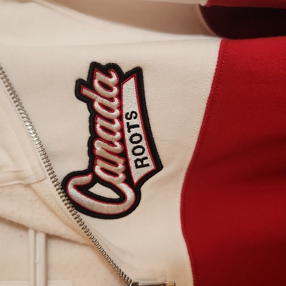 Large ROOTS 3/4 zip sweater - Picture 2 of 6